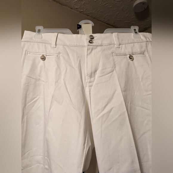 Women's Capris - Picture 3 of 6